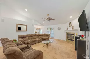 7220 Annandale Dr, Pensacola, FL 32526 - Photo 10