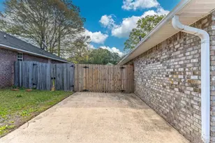 7220 Annandale Dr, Pensacola, FL 32526 - Photo 6