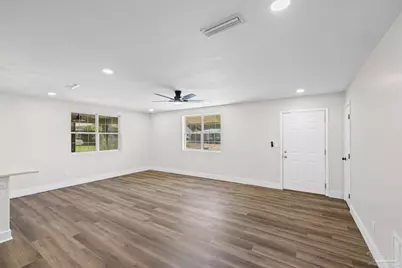 3200 E Avery St, Pensacola, FL 32503 - Photo 10
