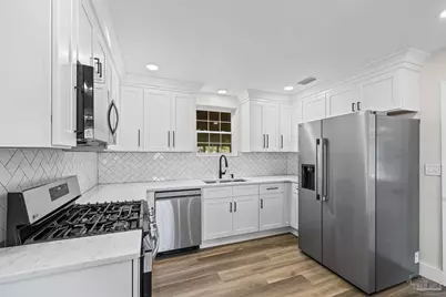 3200 E Avery St, Pensacola, FL 32503 - Photo 2