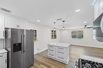 3200 E Avery St, Pensacola, FL 32503 - Photo 12