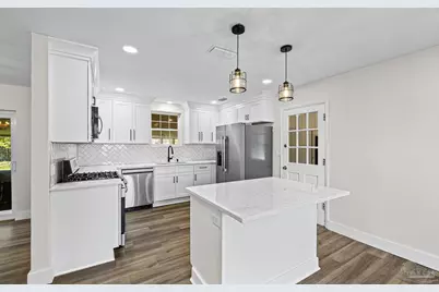 3200 E Avery St, Pensacola, FL 32503 - Photo 16