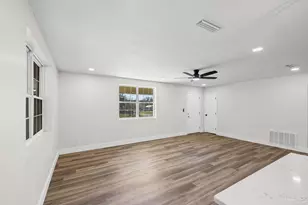 3200 E Avery St, Pensacola, FL 32503 - Photo 14