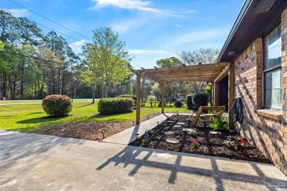 1027 Dog Track Rd, Pensacola, FL 32506 - Photo 6