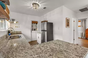 1028 E Lloyd St, Pensacola, FL 32503 - Photo 16