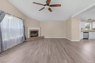 2227 Parker Pl Ct, Navarre, FL 32566 - Photo 10