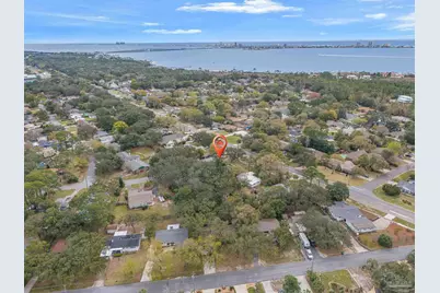 306 Shoreline Dr, Gulf Breeze, FL 32561 - Photo 40
