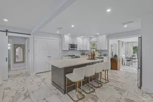 306 Shoreline Dr, Gulf Breeze, FL 32561 - Photo 14
