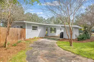 306 Shoreline Dr, Gulf Breeze, FL 32561 - Photo 4