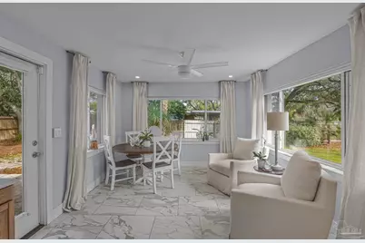 306 Shoreline Dr, Gulf Breeze, FL 32561 - Photo 18