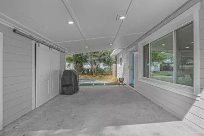 306 Shoreline Dr, Gulf Breeze, FL 32561 - Photo 4