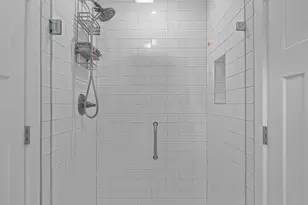 306 Shoreline Dr, Gulf Breeze, FL 32561 - Photo 24