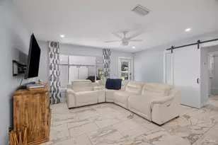 306 Shoreline Dr, Gulf Breeze, FL 32561 - Photo 10