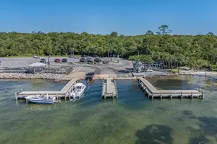 306 Shoreline Dr, Gulf Breeze, FL 32561 - Photo 54