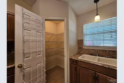 4347 Crosswinds Dr, Milton, FL 32583 - Photo 10