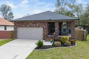 2143 Waltham St, Pensacola, FL 32505 - Photo 2