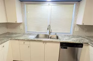 7690 Old Hickory Dr, Pensacola, FL 32507 - Photo 10