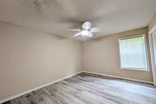 7690 Old Hickory Dr, Pensacola, FL 32507 - Photo 14