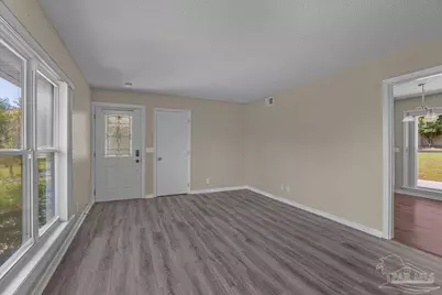 5067 Crestwood Rd, Pensacola, FL 32503 - Photo 8