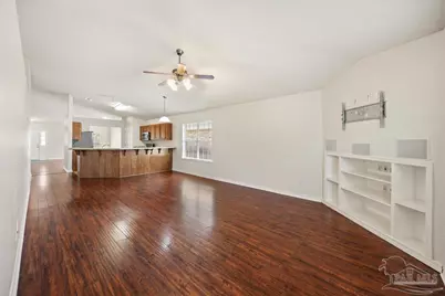 6525 Tampa Dr, Pensacola, FL 32526 - Photo 10