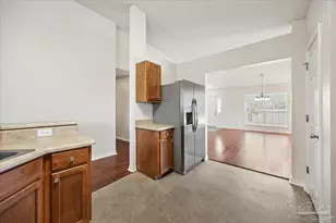 6525 Tampa Dr, Pensacola, FL 32526 - Photo 8