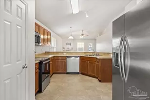 6525 Tampa Dr, Pensacola, FL 32526 - Photo 6