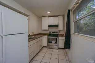 4413 Ellysee Way, Pensacola, FL 32505 - Photo 10