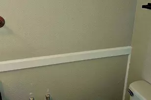 7250 Hilburn Rd, Pensacola, FL 32504 - Photo 10