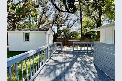 402 Fairpoint Dr, Gulf Breeze, FL 32561 - Photo 12