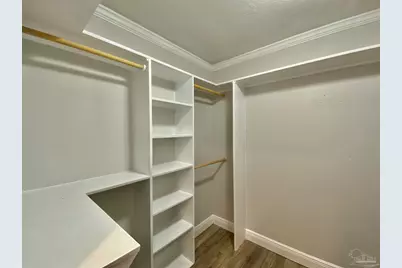 402 Fairpoint Dr, Gulf Breeze, FL 32561 - Photo 20