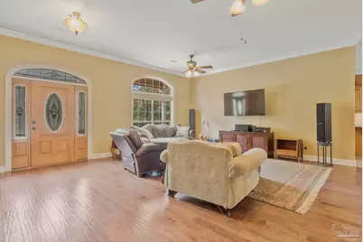 5700 Hunters Oak Trl, Milton, FL 32570 - Photo 2