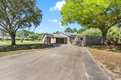 11100 Bridge Creek Dr, Pensacola, FL 32506 - Photo 2