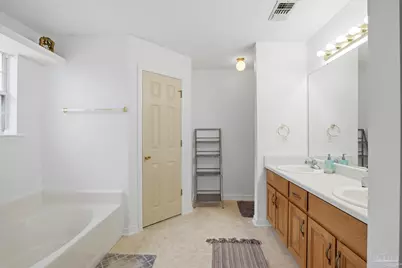 2634 Hidden Estates Cir, Navarre, FL 32566 - Photo 22