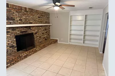 5905 Pamela Dr, Milton, FL 32570 - Photo 6