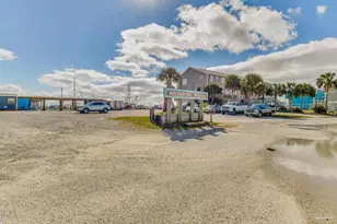 10111 Sinton Dr, Pensacola, FL 32507 - Photo 6