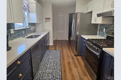 2049 Pin High Dr, Pensacola, FL 32526 - Photo 2