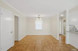 5641 Hibiscus Rd, Pensacola, FL 32504 - Photo 8