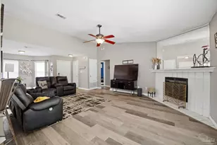 2560 Southern Oaks Dr, Cantonment, FL 32533 - Photo 8
