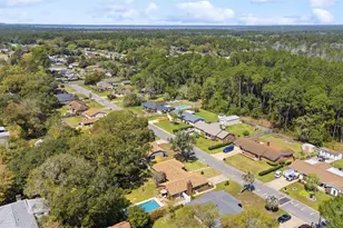 7865 Chesterfield Rd, Pensacola, FL 32506 - Photo 50