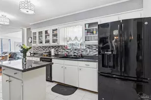 7865 Chesterfield Rd, Pensacola, FL 32506 - Photo 20