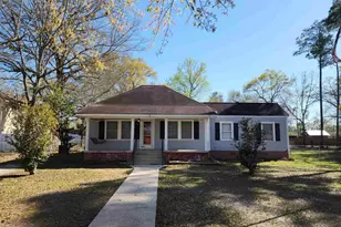 706 E Horner St, Atmore, AL 36502 - Photo 2