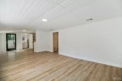 3041 Godwin Ln, Pensacola, FL 32526 - Photo 10