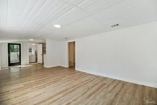 3041 Godwin Ln, Pensacola, FL 32526 - Photo 10