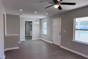 6426 Walnut St, Milton, FL 32570 - Photo 2