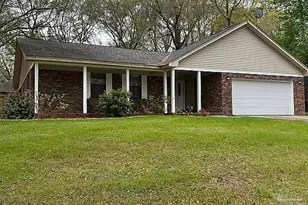 10011 Hollowbrook Dr, Pensacola, FL 32514 - Photo 2