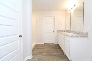 4650 Red Oak Dr, Milton, FL 32583 - Photo 10