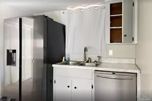 6930 Woodley Dr, Pensacola, FL 32503 - Photo 4