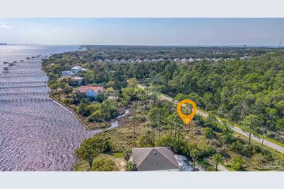 5503 Soundside Dr, Gulf Breeze, FL 32563 - Photo 4