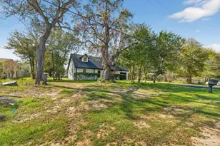 2015 Americus Ave, Pensacola, FL 32507 - Photo 2