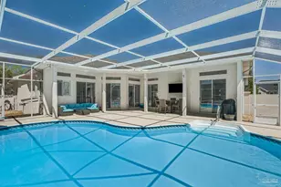 1071 Kelton Blvd, Gulf Breeze, FL 32563 - Photo 2